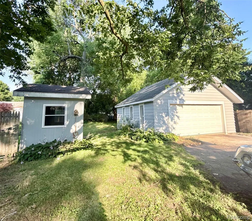 129 Morrow Street Comstock Charter Township, MI 49048