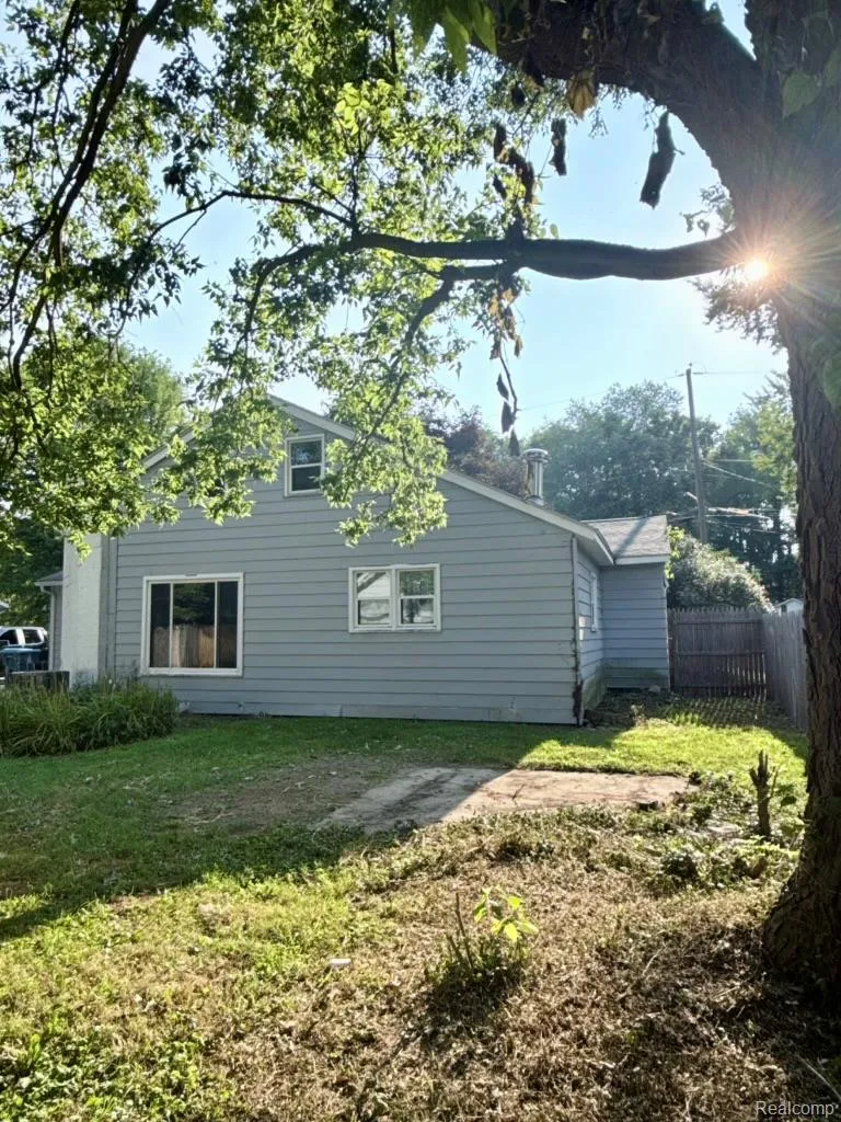 129 Morrow Street Comstock Charter Township, MI 49048
