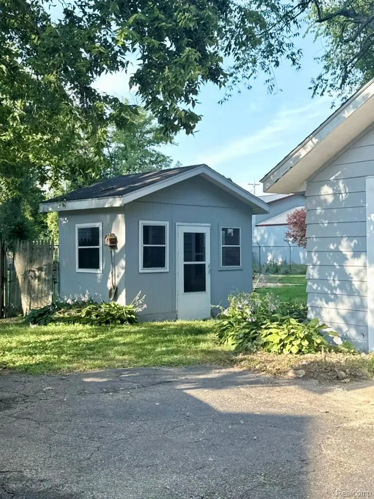 129 Morrow Street Comstock Charter Township, MI 49048