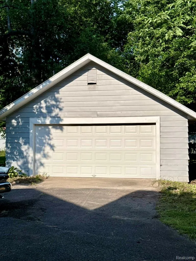 129 Morrow Street Comstock Charter Township, MI 49048