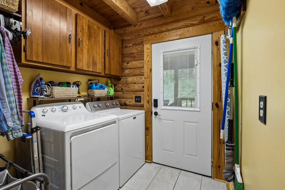 532 Cummings Ln Cottontown, TN 37048