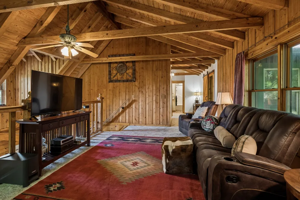 532 Cummings Ln Cottontown, TN 37048