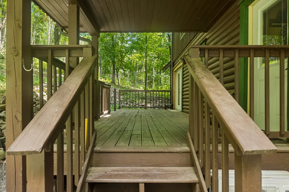 532 Cummings Ln Cottontown, TN 37048