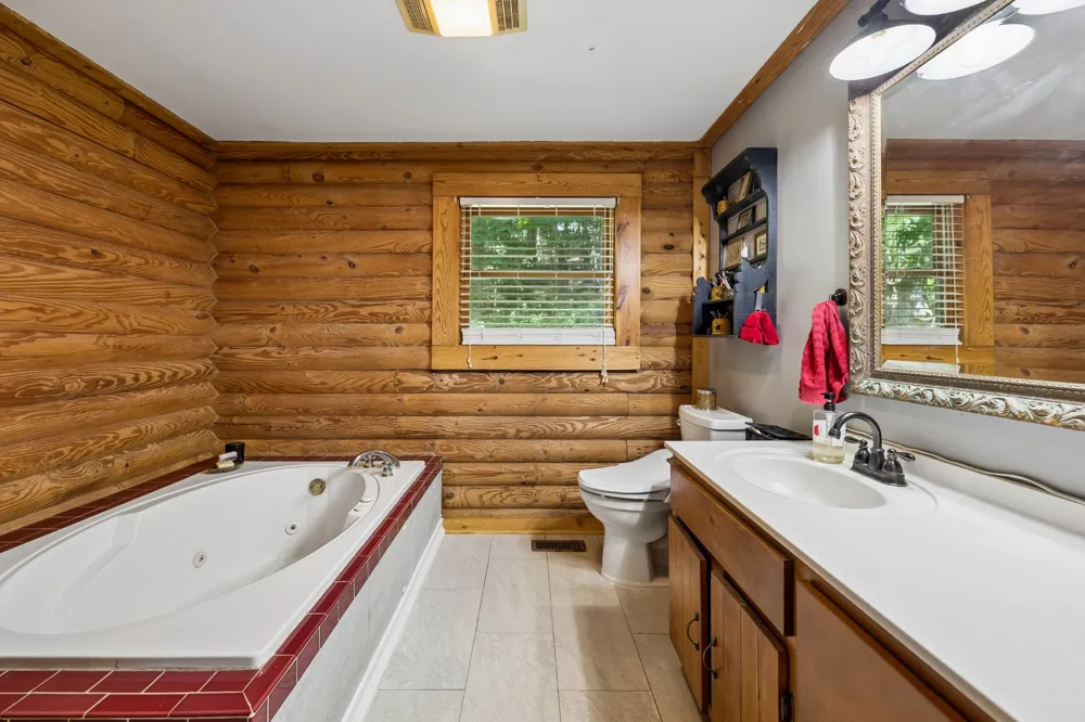 532 Cummings Ln Cottontown, TN 37048