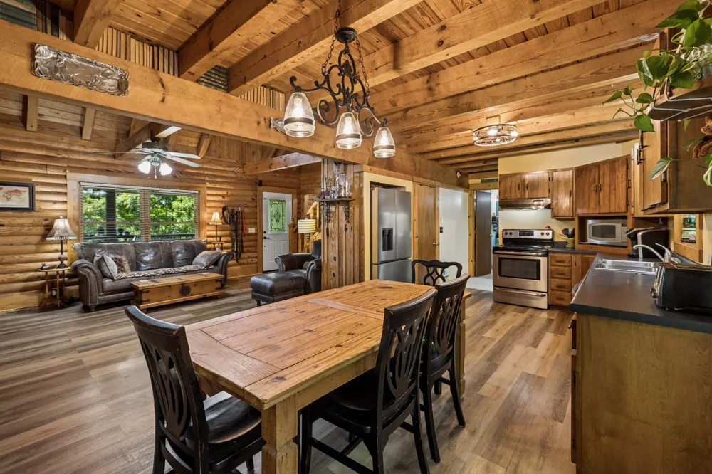 532 Cummings Ln Cottontown, TN 37048