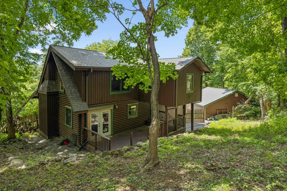 532 Cummings Ln Cottontown, TN 37048