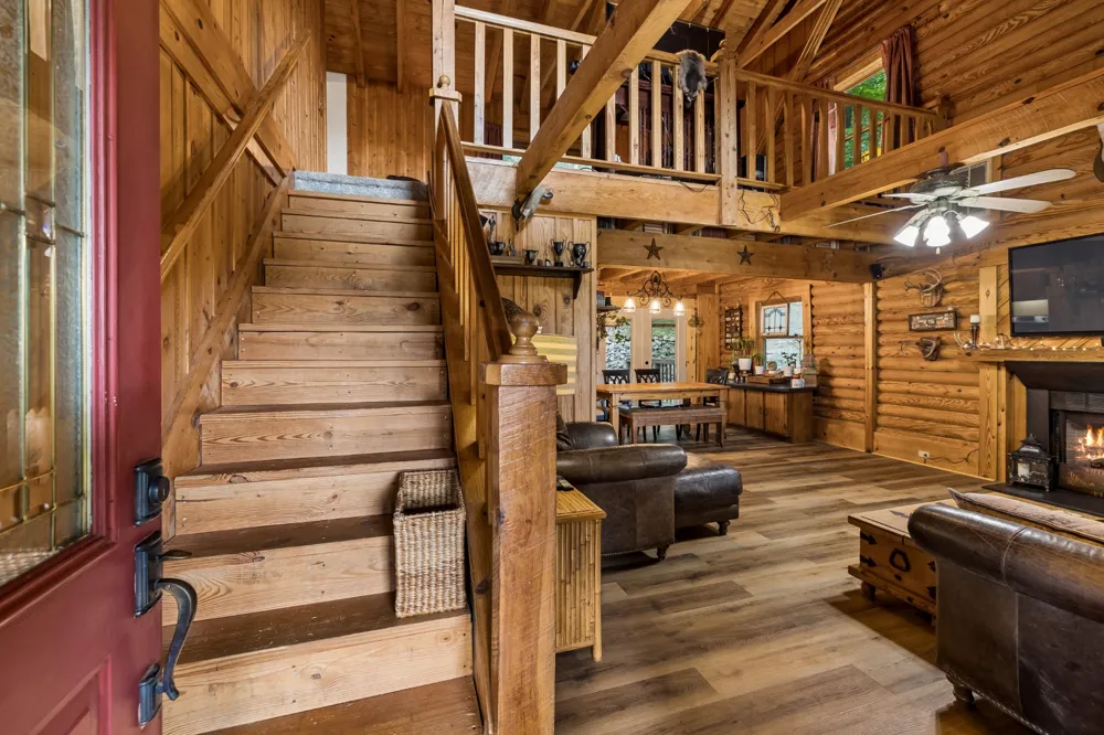 532 Cummings Ln Cottontown, TN 37048