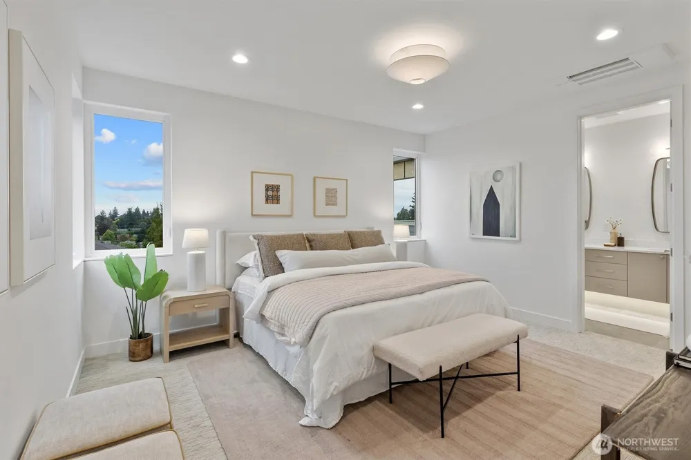 4049 44th Avenue SW Seattle, WA 98116