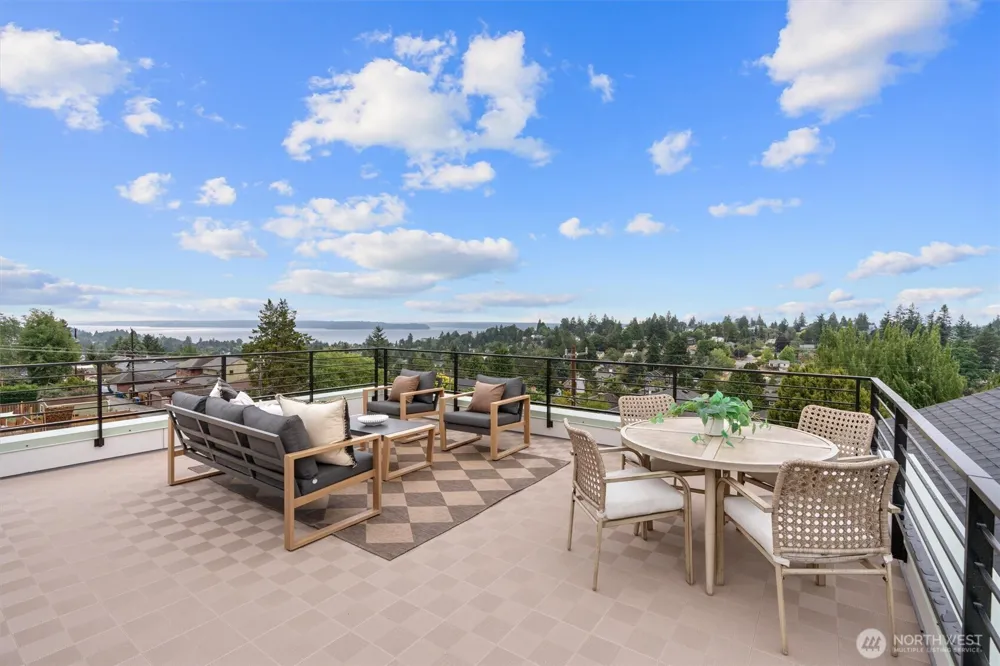 4049 44th Avenue SW Seattle, WA 98116