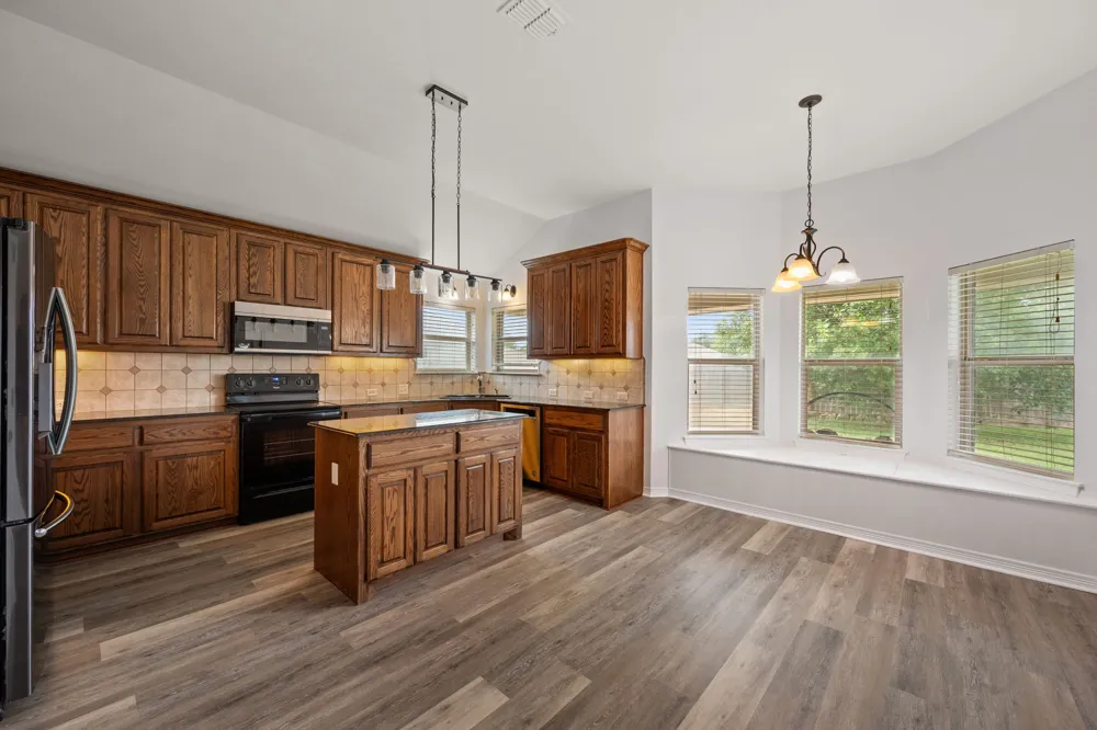 3111 Sarita Cove Belton, TX 76513
