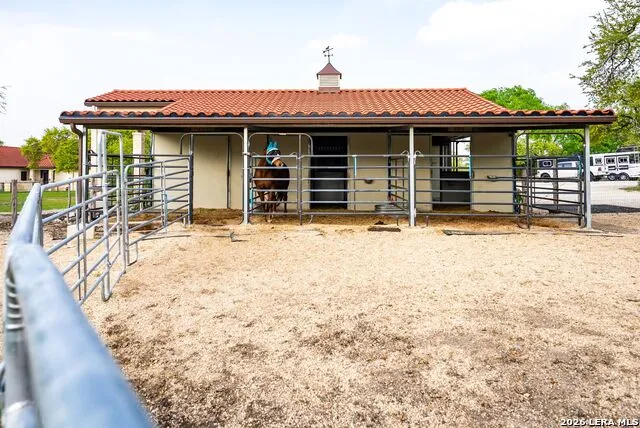 376 San Marcos New Braunfels, TX 78132