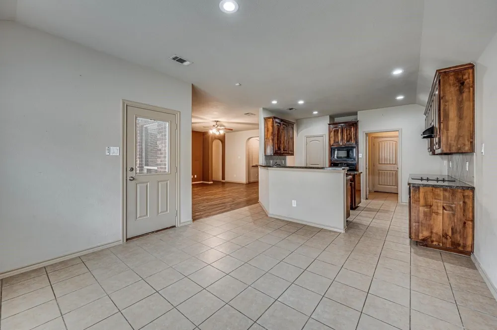 1114 Walter Stephenson Road Midlothian, TX 76065