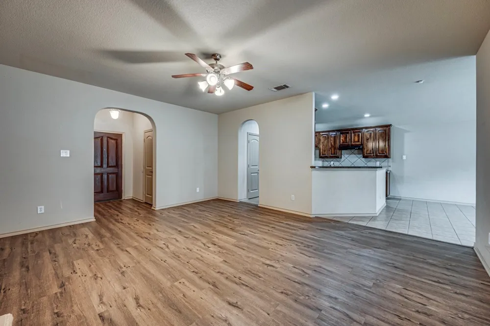 1114 Walter Stephenson Road Midlothian, TX 76065