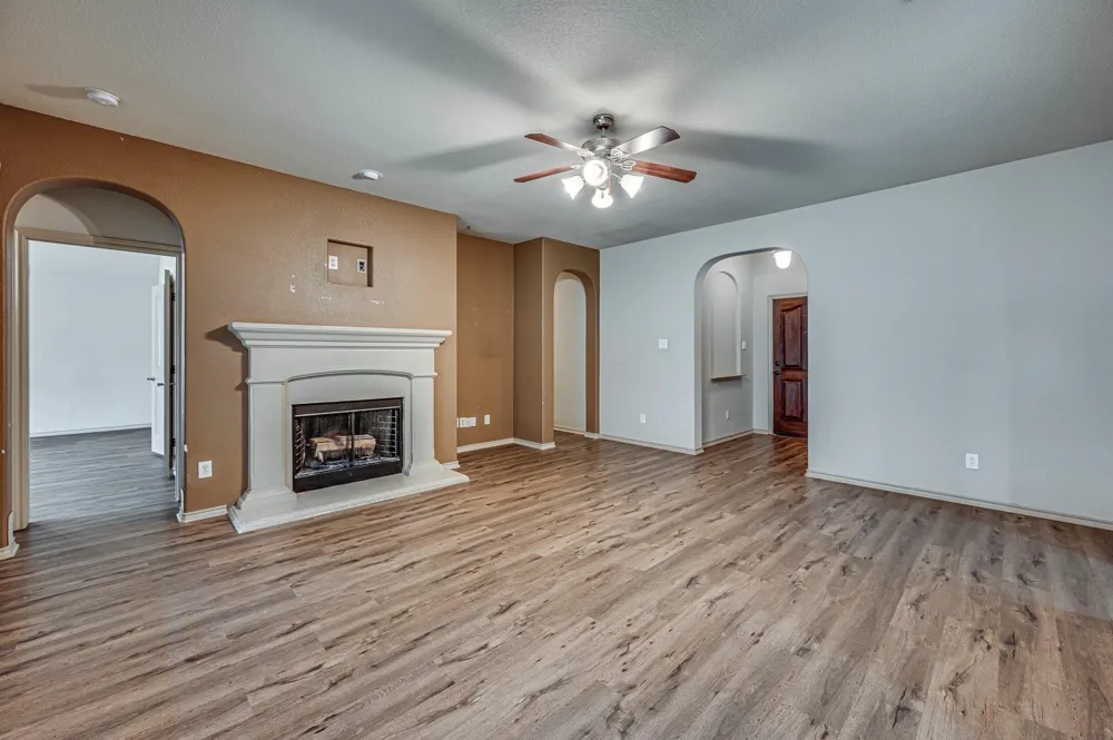 1114 Walter Stephenson Road Midlothian, TX 76065