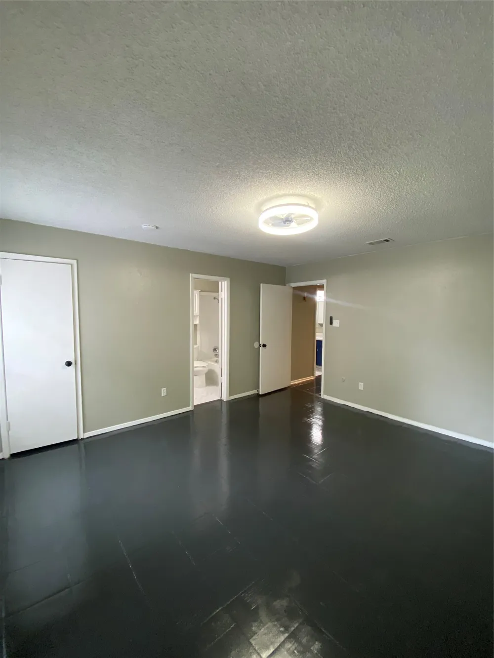 7663 Blue Carriage Court Fort Worth, TX 76120