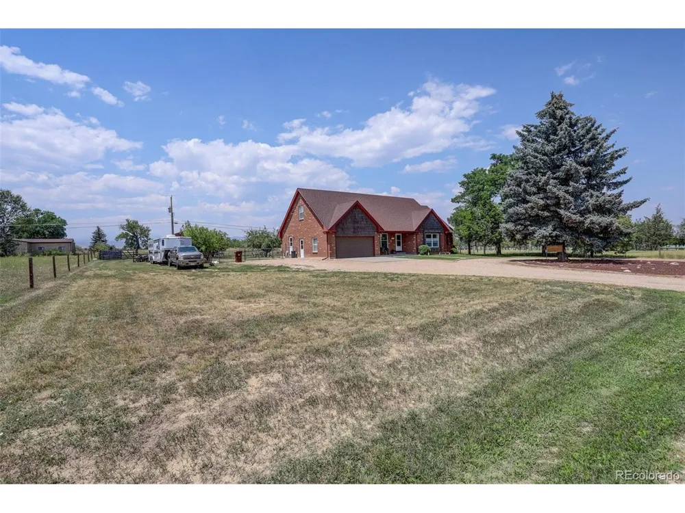 2316 Horseshoe Cir Longmont, CO 80504
