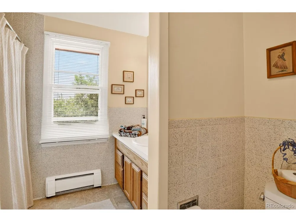 2316 Horseshoe Cir Longmont, CO 80504