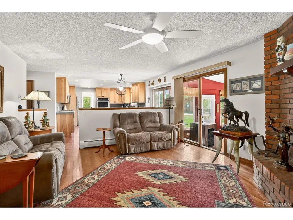 2316 Horseshoe Cir Longmont, CO 80504