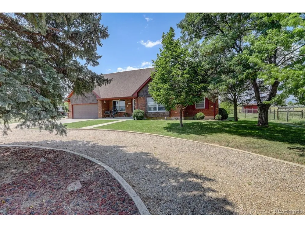 2316 Horseshoe Cir Longmont, CO 80504