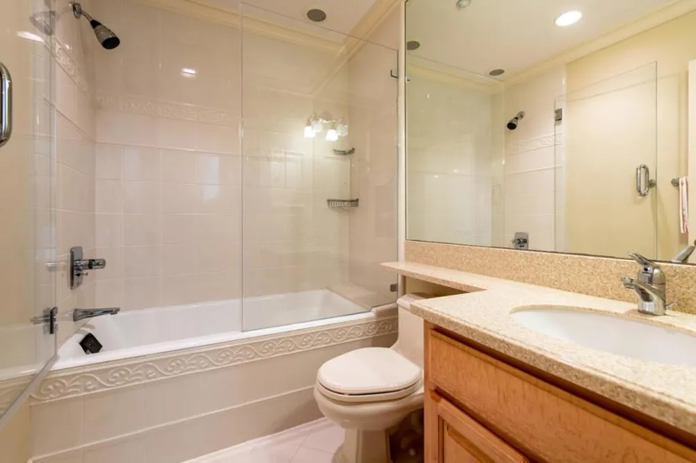 25355 La Loma Drive Los Altos Hills, CA 94022