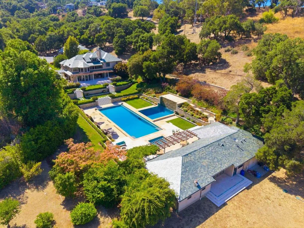 25355 La Loma Drive Los Altos Hills, CA 94022