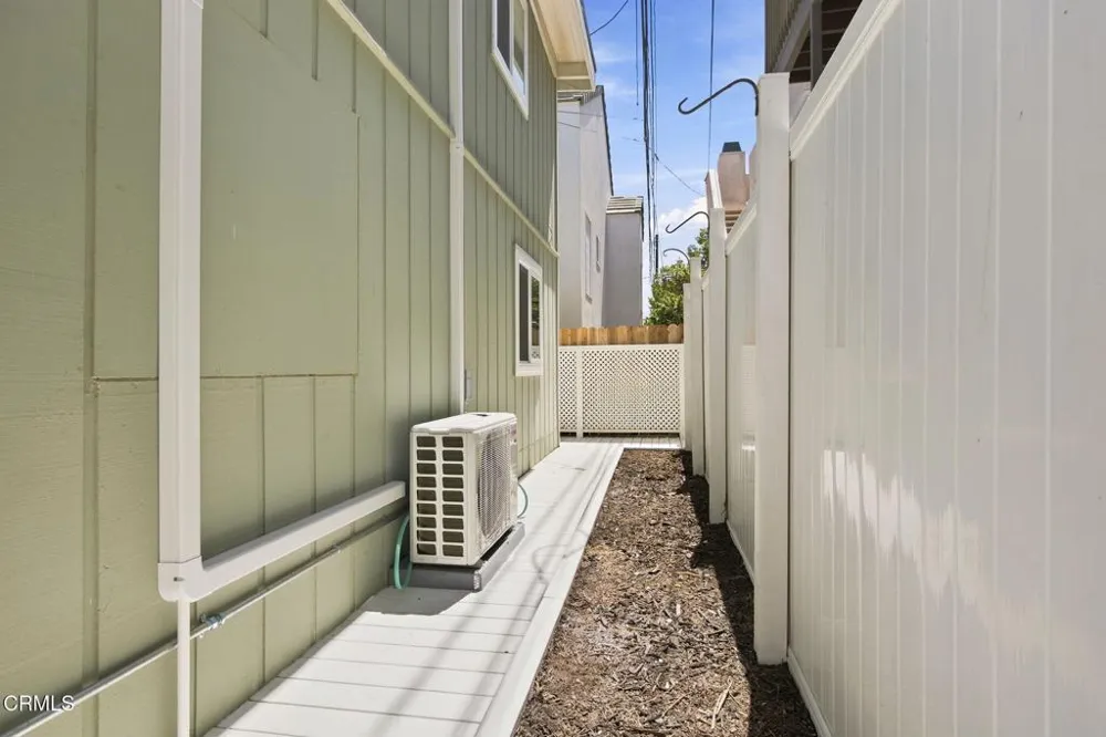 141 Glendale Avenue Oxnard, CA 93035