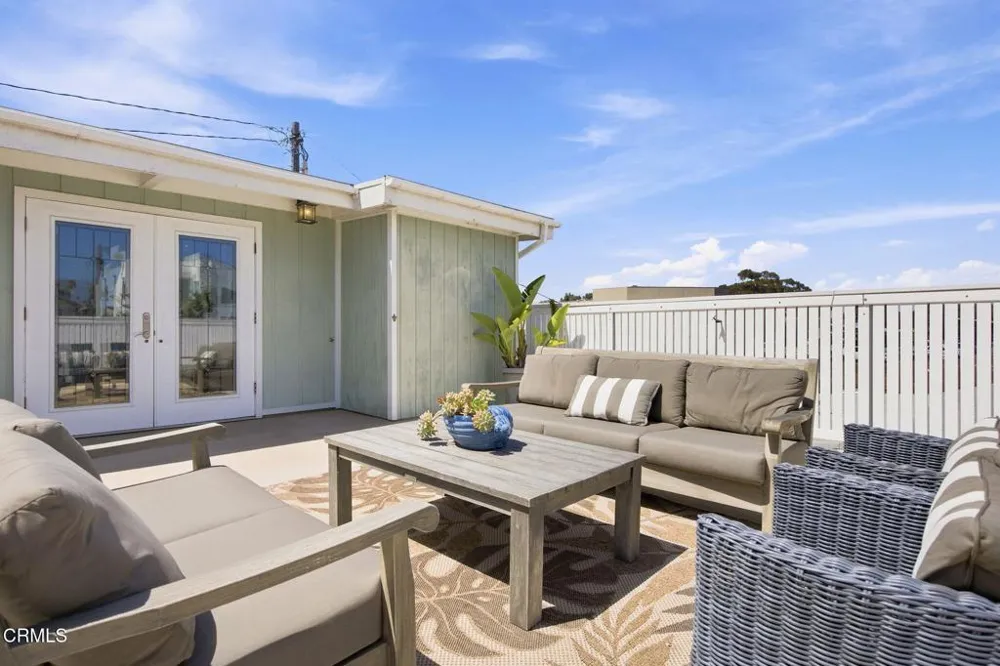 141 Glendale Avenue Oxnard, CA 93035