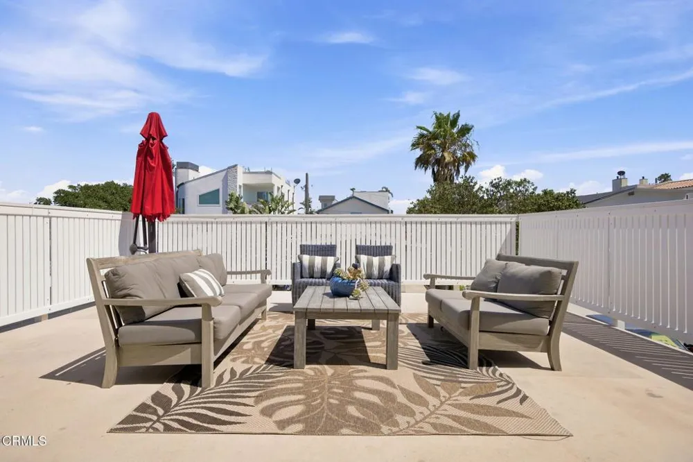 141 Glendale Avenue Oxnard, CA 93035