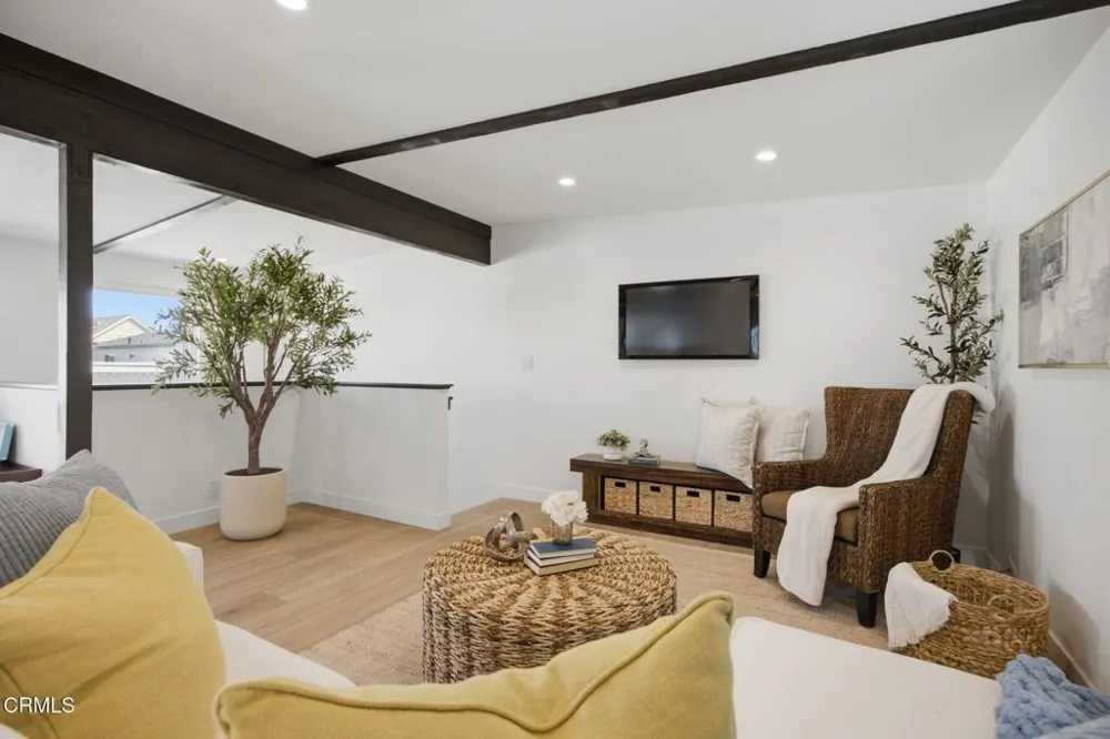 141 Glendale Avenue Oxnard, CA 93035