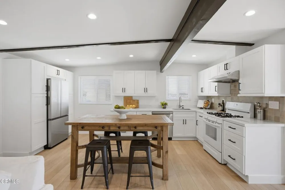 141 Glendale Avenue Oxnard, CA 93035