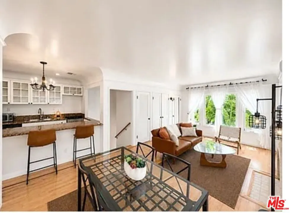 947 5th Street #B Santa Monica, CA 90403
