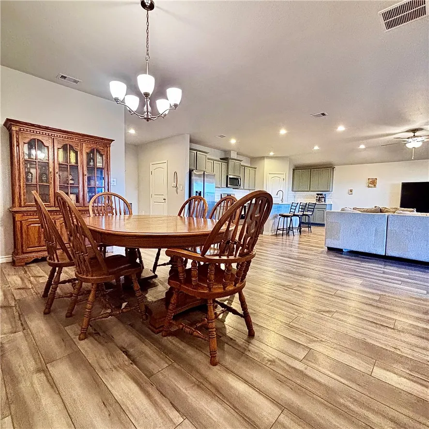 1322 London Towne Boulevard Corpus Christi, TX 78415