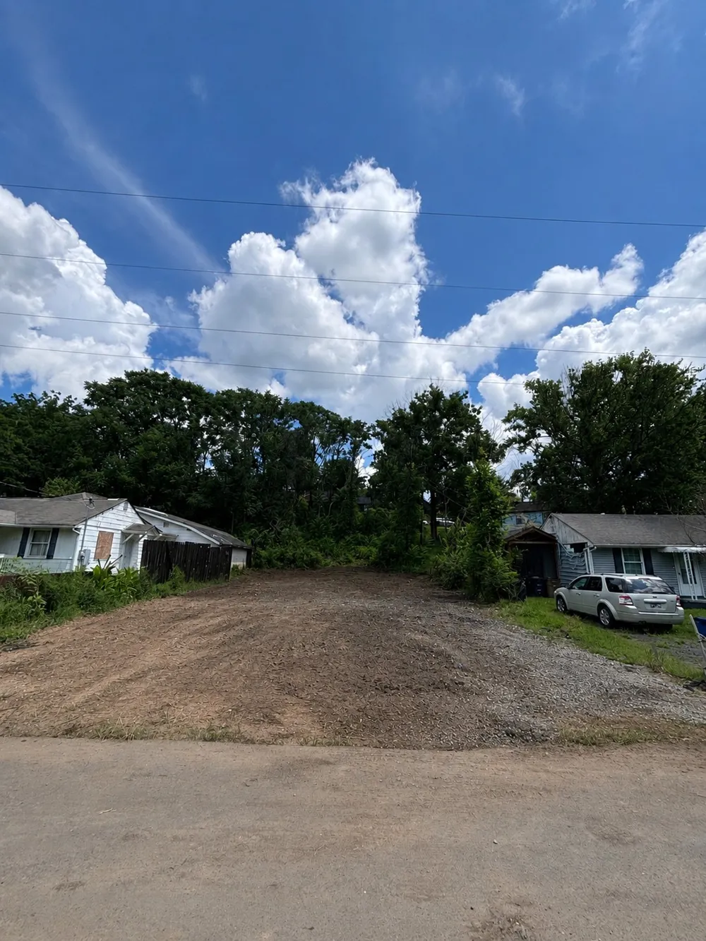 513 Village Ct Nashville, TN 37206