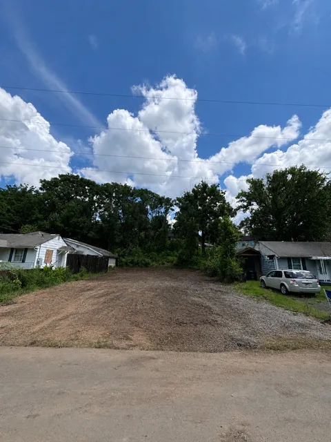 513 Village Ct