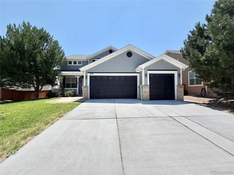 1698 Peridot Lane