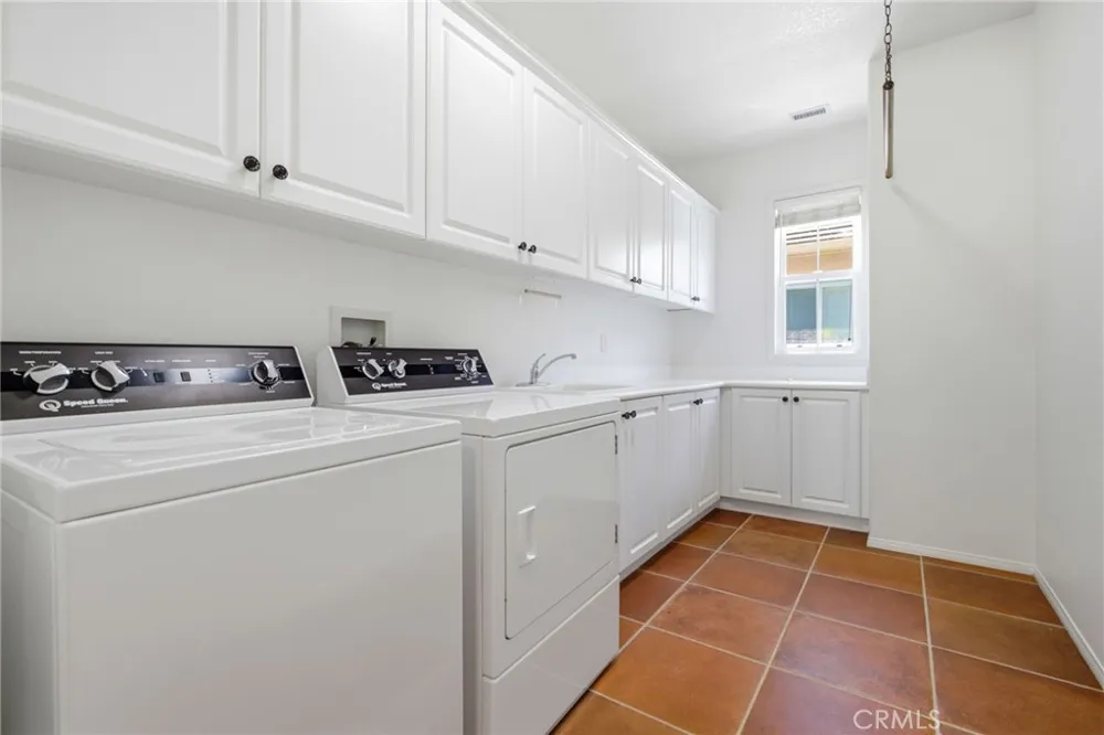 2 Corte Rivera San Clemente, CA 92673
