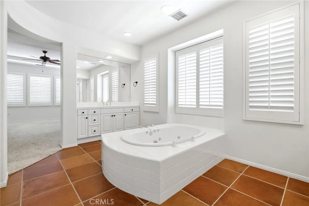 2 Corte Rivera San Clemente, CA 92673