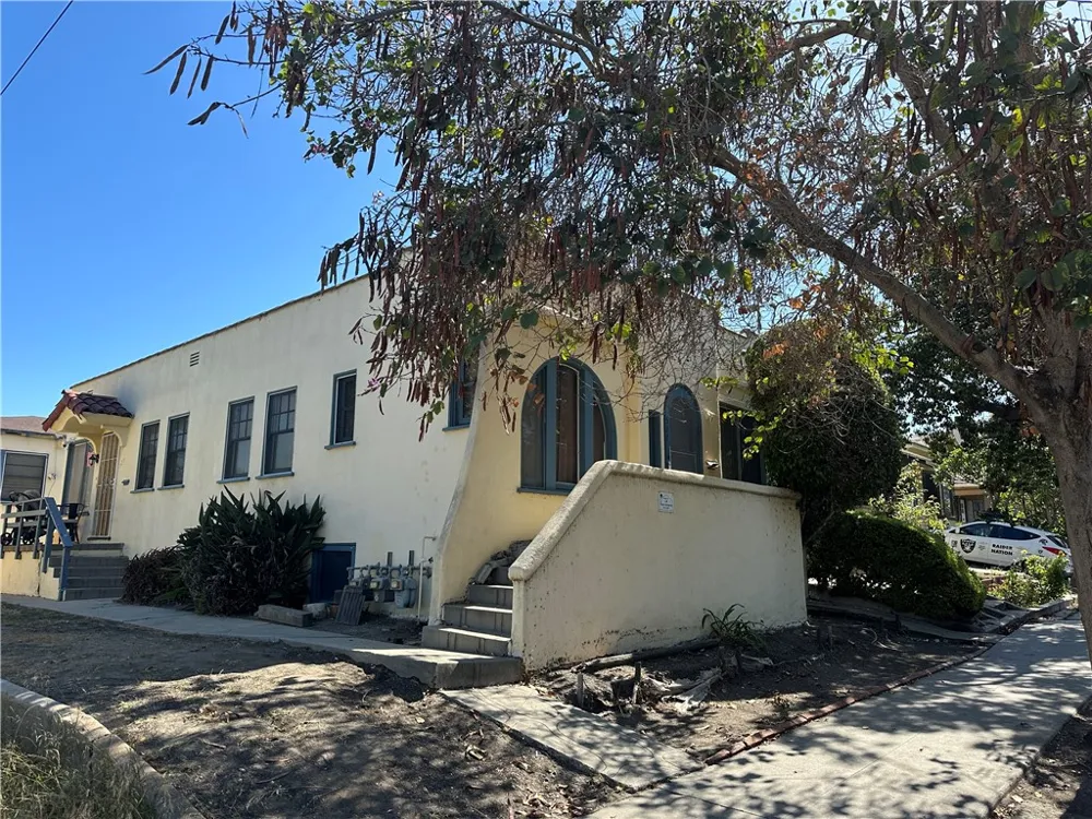 527 W 22nd San Pedro, CA 90731