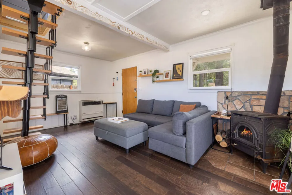 39535 Shore Drive Fawnskin, CA 92333