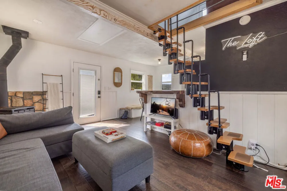 39535 Shore Drive Fawnskin, CA 92333