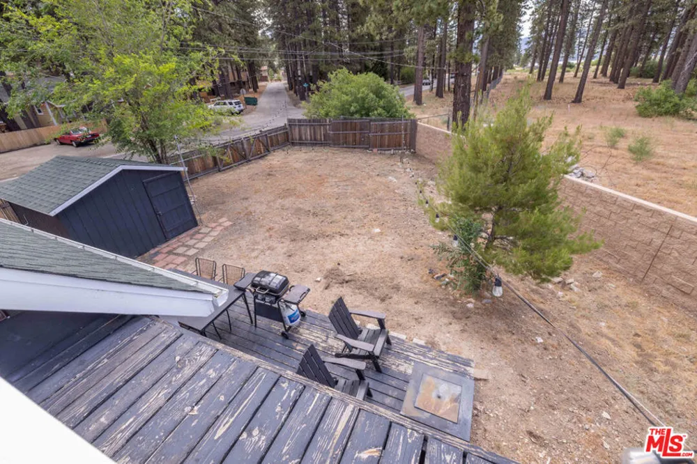 39535 Shore Drive Fawnskin, CA 92333