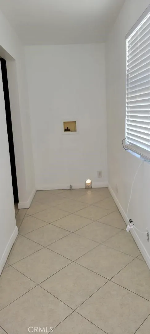 1948 Warren San Fernando, CA 91340