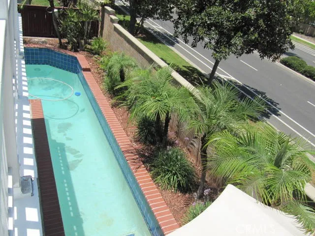 687 Pointe Vista Corona, CA 92881