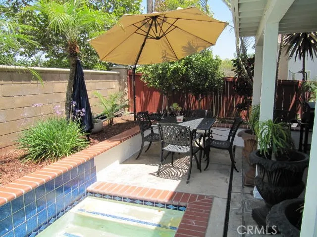687 Pointe Vista Corona, CA 92881
