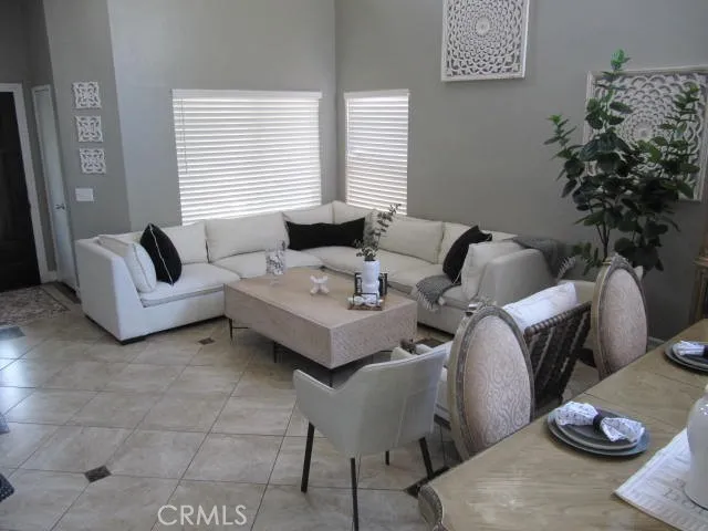 687 Pointe Vista Corona, CA 92881