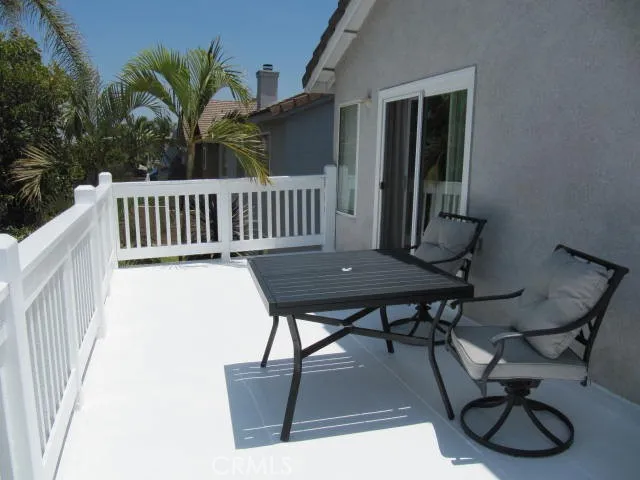 687 Pointe Vista Corona, CA 92881