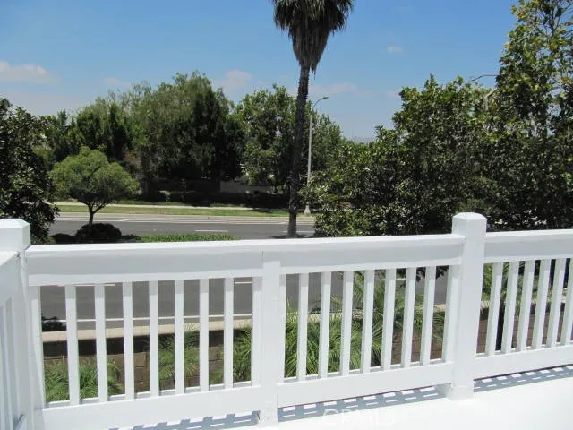 687 Pointe Vista Corona, CA 92881
