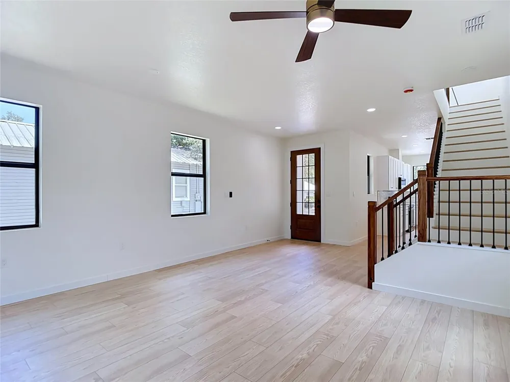 2410 E 20TH AVENUE Tampa, FL 33605