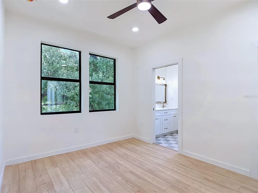 2410 E 20TH AVENUE Tampa, FL 33605