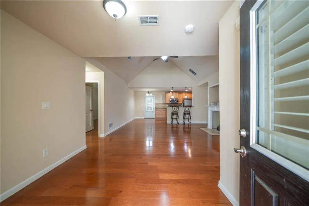 18 Mary Lane NE White, GA 30184